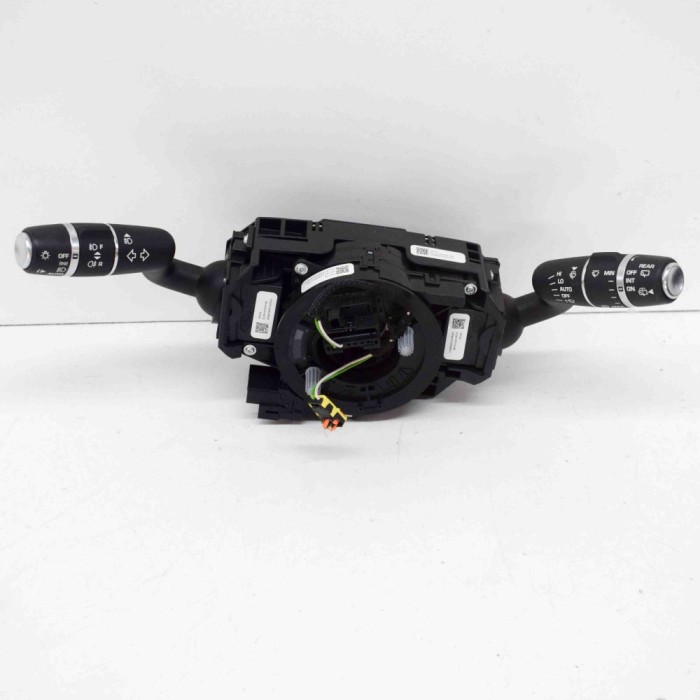 Maneta semnalizare ștergătoare LAND ROVER DISCOVERY SPORT L550 2016 OEM: FK72-14A664-CA,FK72-13N064-DB,BJ32-3F972-DB,BJ32-3F973-BB