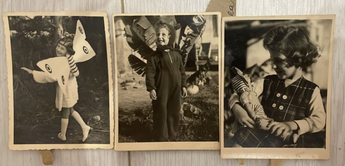 Anii 50, Lot de 3 foto Cluj, copilarie, comunism, viata cotidiana, copii cu jucarii, perioada stalinista, fetita cu papusa / iudaica / 9x7 cm