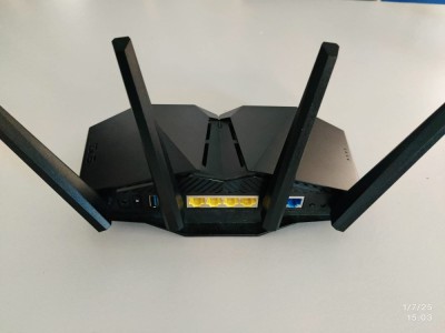 Router Asus RT-AX82U foto