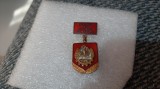 Insigna Distins cu Diploma de onoare