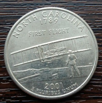 (M2242) MONEDA SUA - QUARTER DOLLAR 2001, LIT. P - NORTH CAROLINA foto