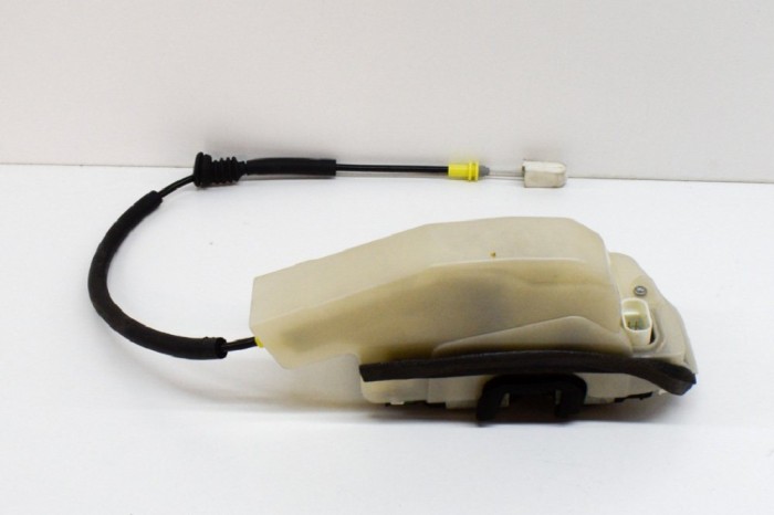 &Icirc;ncuietoare ușă dreapta spate TESLA MODEL 3 2019 OEM: 1068969-00-J 11494618