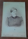 Fotografie pe carton, femeie, inceput de secol XX