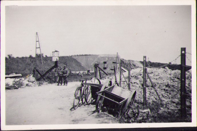 HST M577 Poză militari germani și cazemată &icirc;n Olanda 1940