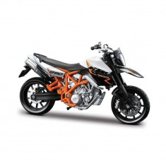 Macheta BBURAGO Motocicleta KTM 990 Supermoto R scara 1:18 foto