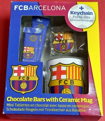 Pachet fotbal-FC BARCELONA (Cana+Breloc+ciocolata EXPIRATA!!!-a NU se consuma) foto