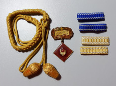 PIONIER - PIONIERI - EGHILET - TRESE - INSIGNA COMANDANT INSTRUCTOR - LOT foto