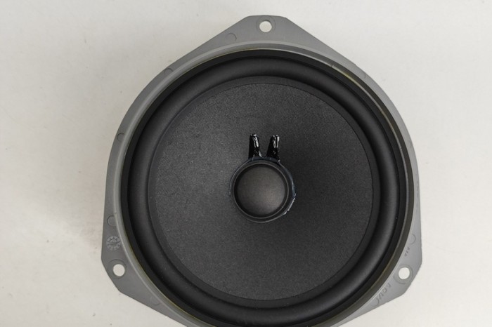 Difuzor ușă st&acirc;nga față MASERATI GHIBLI M157 2022 OEM: 50564039,900164702 25718932