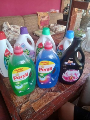 Detergent lichid foto