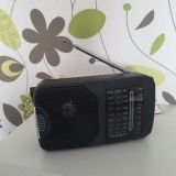 Radio FM, M, W, SW , cu baterii incluse