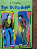The Outsiders - S.E. Hinton (5+1)5