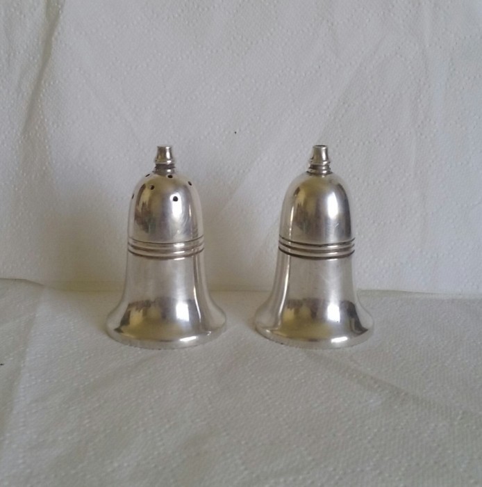 Rafinament britanic &ndash; solnite vintage argintate