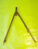 F806-Compas RICHTER vechi cu monograma alama masiva anii 1900,