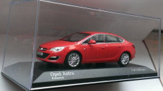 Macheta Opel Astra J Sedan (Berlina) 2012 rosu - Minichamps 1/43 foto