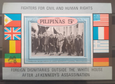 Filipine demnitari in afara casei albe dupa asasinarea lui Kennedy nedant.mnh foto