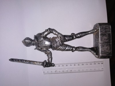 bnk jc Figurina cavaler - plastic - 20 cm inaltime foto