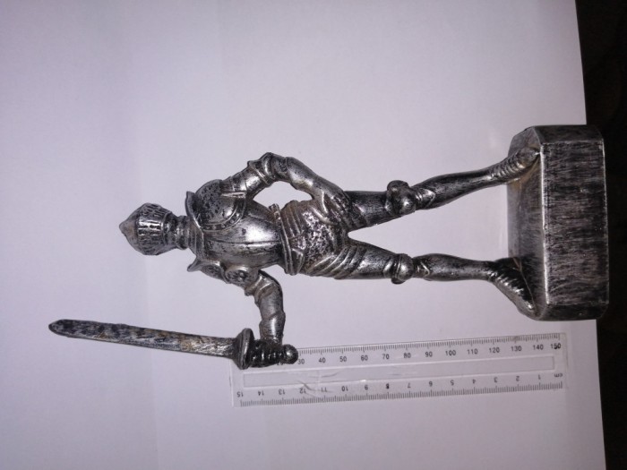 bnk jc Figurina cavaler - plastic - 20 cm inaltime