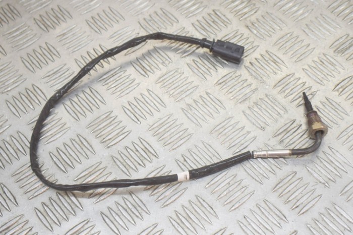 Senzor de temperatură AUDI A4 Avant 8W5, B9 2017 OEM: 8W0906088E 13394812