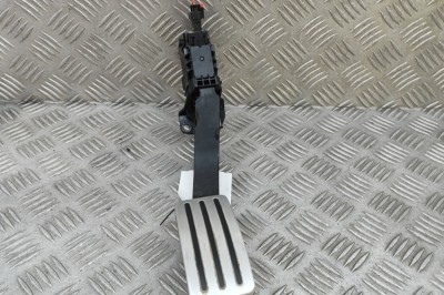 Pedala de accelerație TESLA MODEL Y 2022 OEM: 6PV014021-10 29992342 foto