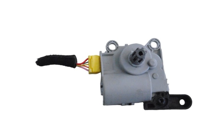 Motoras clapetă aeroterma KIA STINGER CK 2017 OEM: EA1F1,EA1F1-GXHLA01 24674513