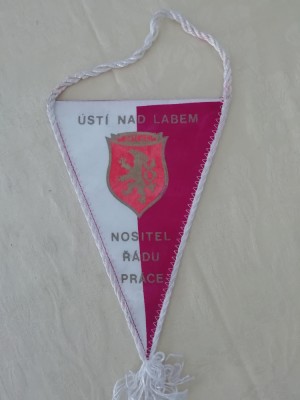 M3 C7B - Tematica diverse - heraldica si culori nationale - Polonia foto