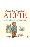 Cumpara ieftin Alfie. Alfie castiga un premiu