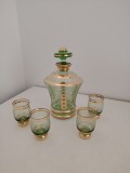 Set Art Deco carafă + 4 pahare &ndash; sticlă verde cu gravură dentelle și aur aplicat