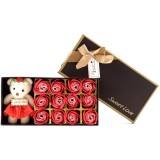 Cumpara ieftin Set Cadou Trandafiri Sapun Rosii &amp; Ursuleț, Cutie 24cm, Valentine&#039;s Day, Aniversare - Dactylion, Aranjament Floral Romantic