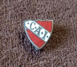 Insigna (model vechi) fotbal - Club Atl&eacute;tico Independiente (Argentina)