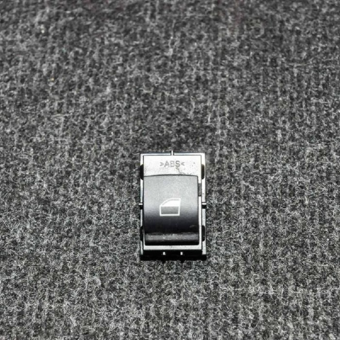 Buton geam ușă dreapta spate BMW 5 Touring F11 2011 OEM: 9163527 2472286