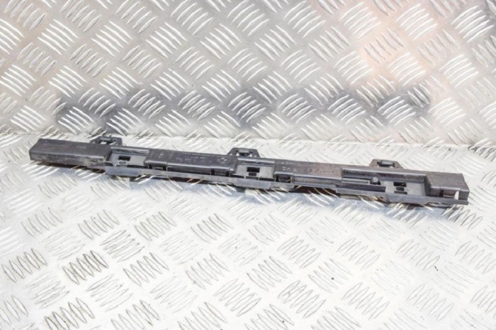 Suport prag lateral dreapta față BMW 4 Coupe F32, F82 2015 OEM: 7285788 11608072