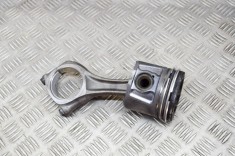 Piston IVECO DAILY IV Furgon/Estate 2010 OEM: 504057276,2996849 15085661