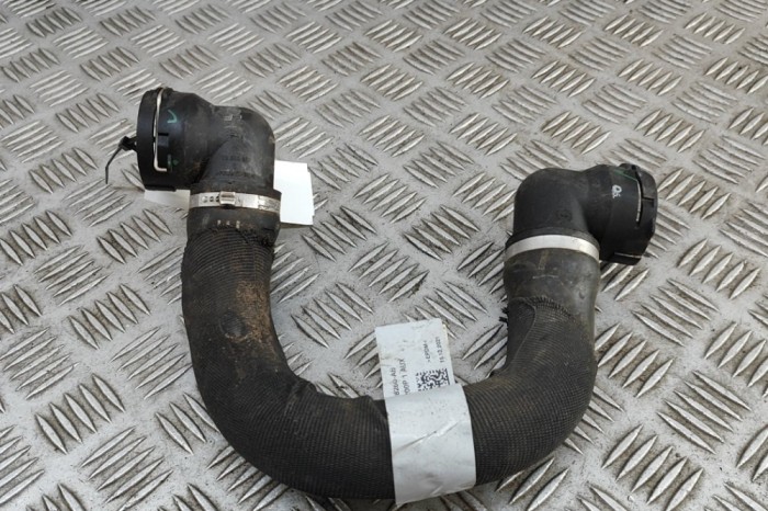 Furtun de lichid de răcire JAGUAR F-PACE X761 2022 OEM: JK83-8260-AB | 31650517