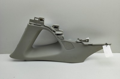 Ornament st&amp;acirc;lp spate st&amp;acirc;nga MAZDA CX-5 KF 2022 OEM: KB8C-68260,KB8C68250B75 31150767 foto