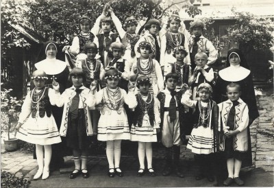 A3674N Elevi și călugărițe catolice, Cernăuți, 1929 foto