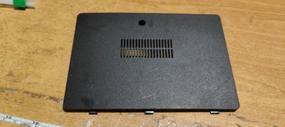 Cover Laptop Dell Inspiron 1750 P04E foto