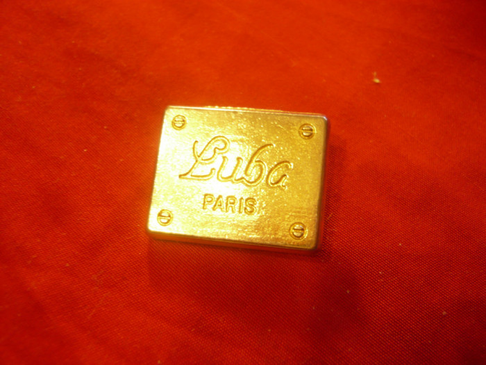 Insigna veche a Firmei Luba Paris , metal aurit ,L=2,1cm