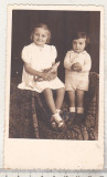 Bnk foto Copii cu jucarii - papusa - 1937, Romania 1900 - 1950, Sepia, Portrete
