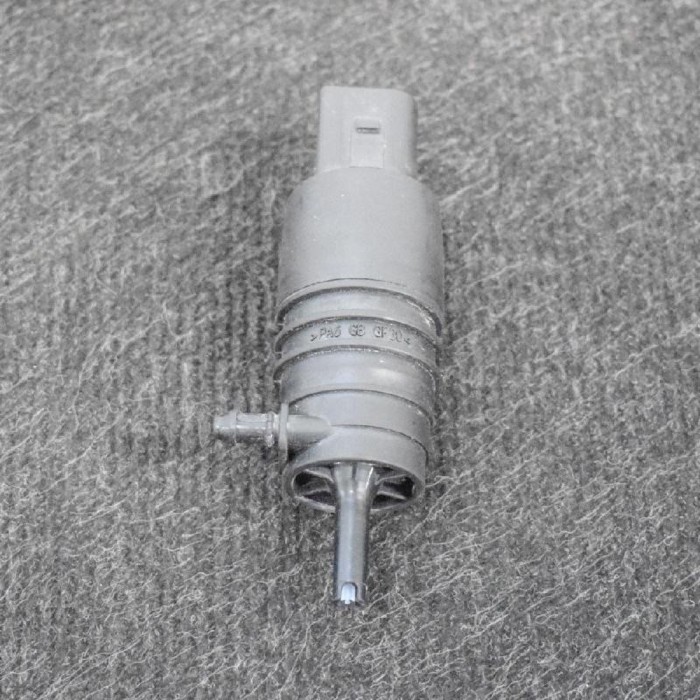 Motor rezervor lichid de parbriz BMW 5 Touring F11 2011 10345232