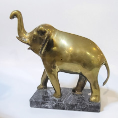 Statuetă bronz reprezentare elefant montat pe placă de marmură