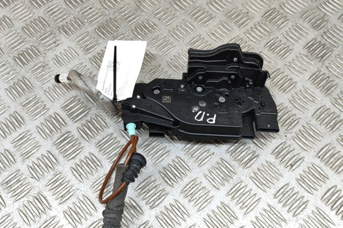 &Icirc;ncuietoare ușă dreapta față MERCEDES-BENZ GLC X254 2022 OEM: A0997202002 25346268