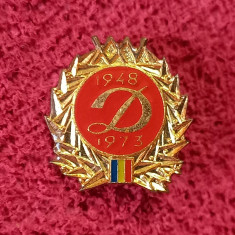 Insigna fotbal - DINAMO BUCURESTI (aniversare 25 de ani 1948-1973)