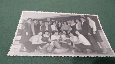 FOTO TIP CARTE POSTALA LA LICEU IN COMUNISM foto