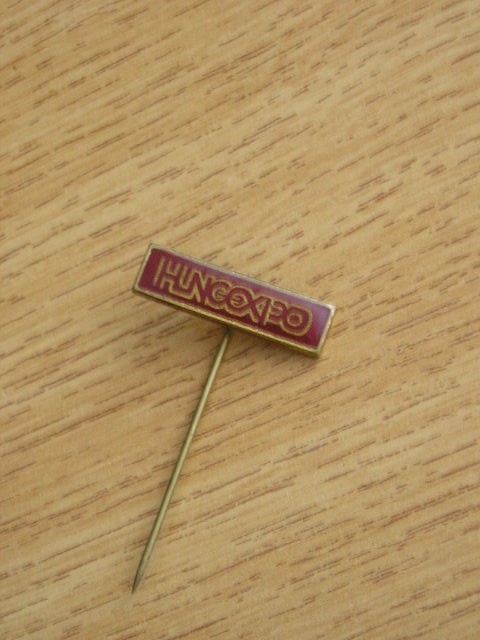 QW9 L 62 - insigna - tematica economie - Hungexpo - Ungaria