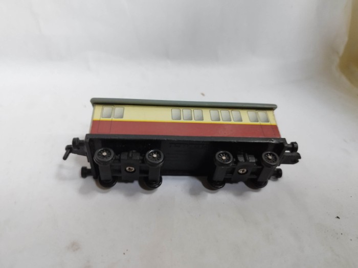 bnk jc Thomas &amp; Friends - ERTL 2001 - vagon Express