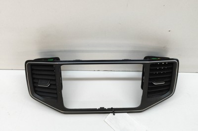 Ornament capac ecran navigație VW AMAROK 2H_, S1B 2018 OEM: 2H6819384A,2H6819383A,2H6858071A | 31381296 foto