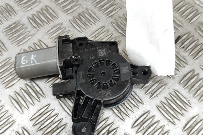 Motor macara geam ușă st&acirc;nga spate MERCEDES-BENZ GLE W167 2020 OEM: A0009060808 28363050