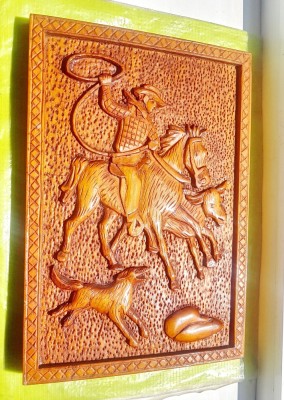 G382-Aplica Cowboy pe Cal cu Caine prinzand Vita-Artizanat Romania sculptura in lemn masiv perioada RSR stare foarte buna buna de conservare. foto