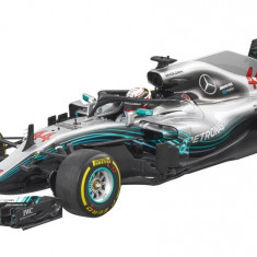 Macheta Oe Mercedes-Benz Amg Motorsport Petronas Lewis Hamilton 2018 Argintiu 1:18 B66960561