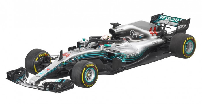 Macheta Oe Mercedes-Benz Amg Motorsport Petronas Lewis Hamilton 2018 Argintiu 1:18 B66960561
